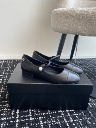 ua Ch*el mary janes