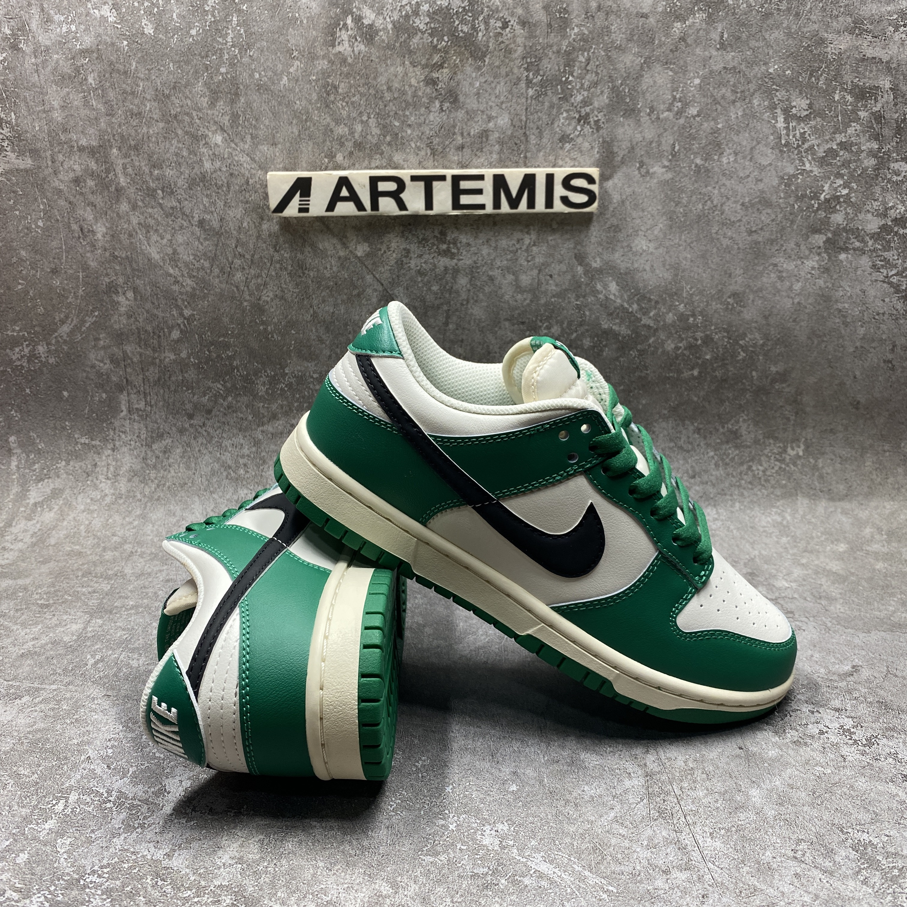 Nike Dunk Low SE “Lottery”