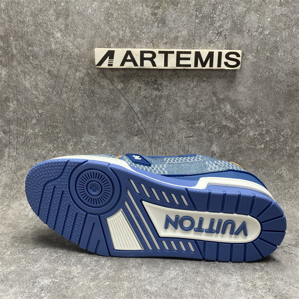 UA LV Trainer Sneaker