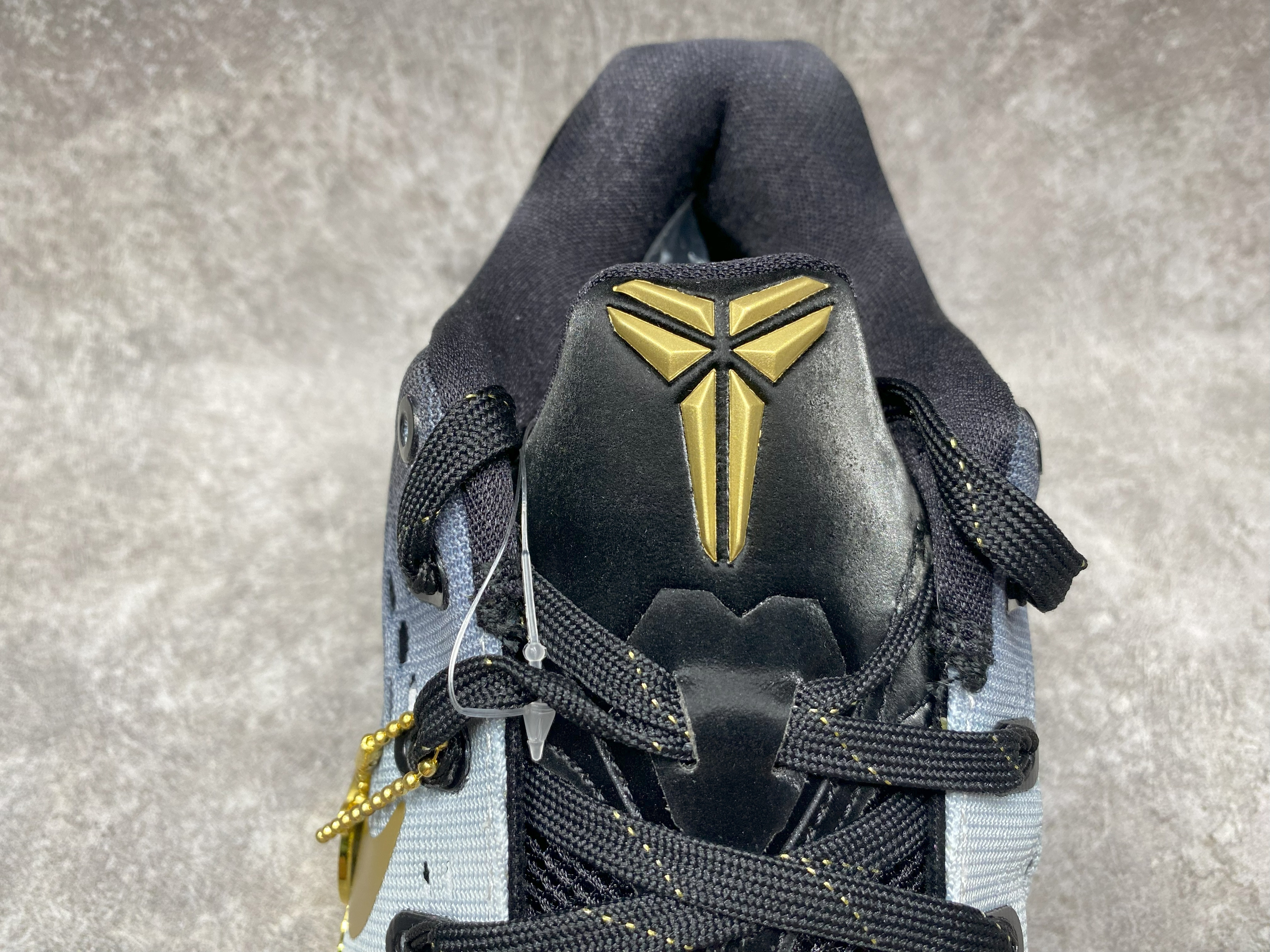 UA Nike Kobe 9 EM Low Protro