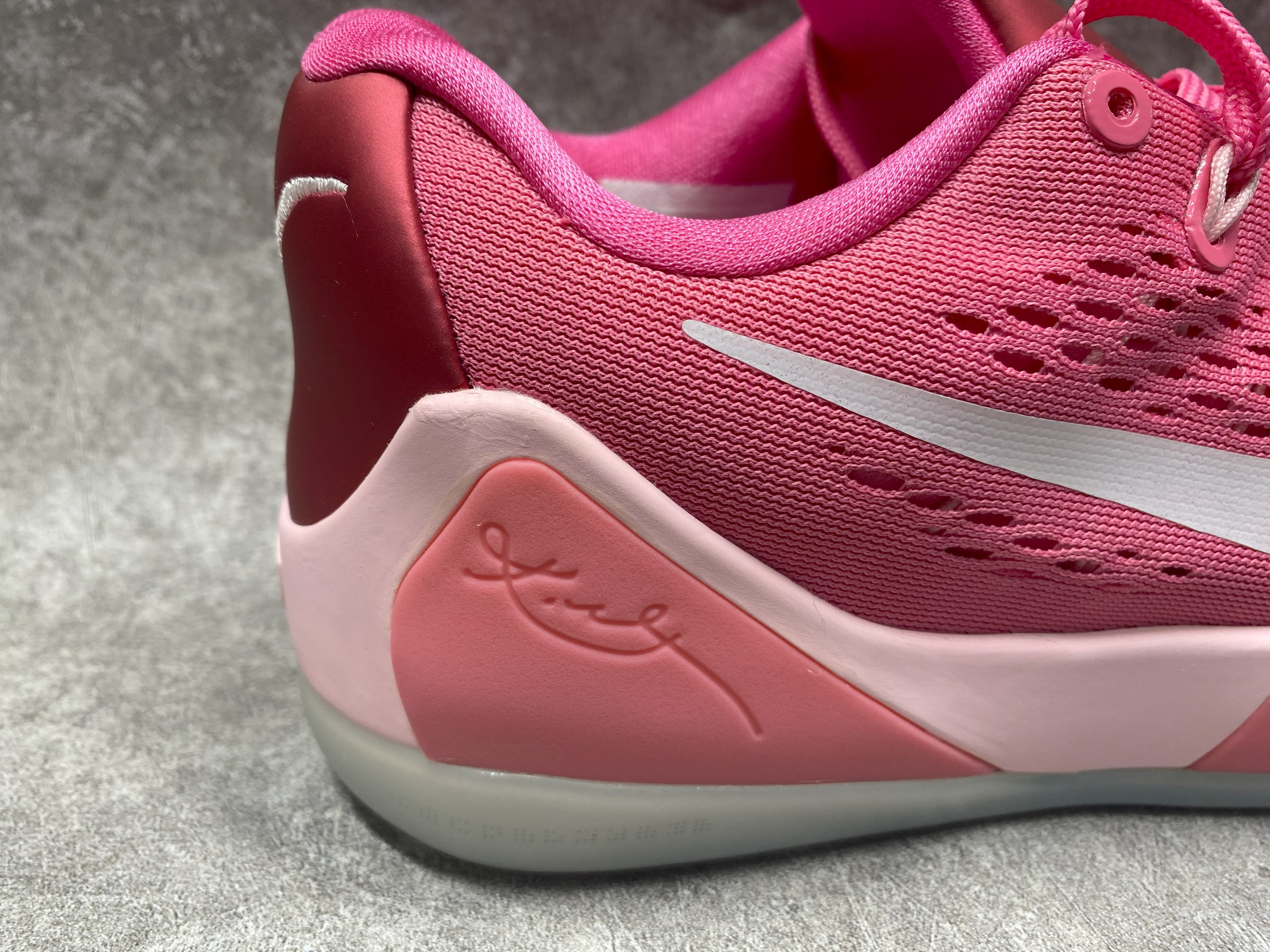 UA Nike Kobe 9 EM Low Protro