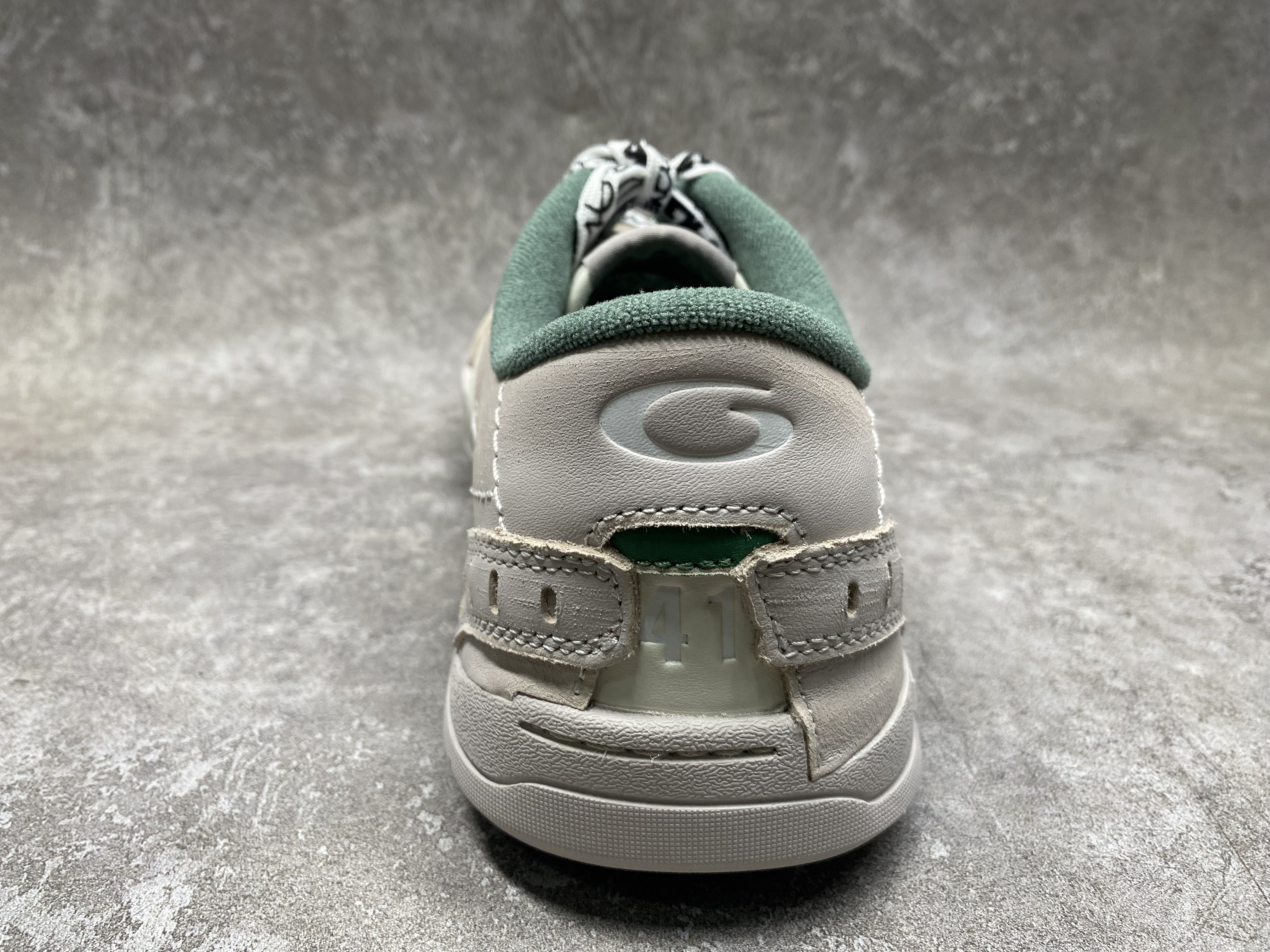 ua Ba*len*cia*ga hamptons worn-out sneaker (run one size large)