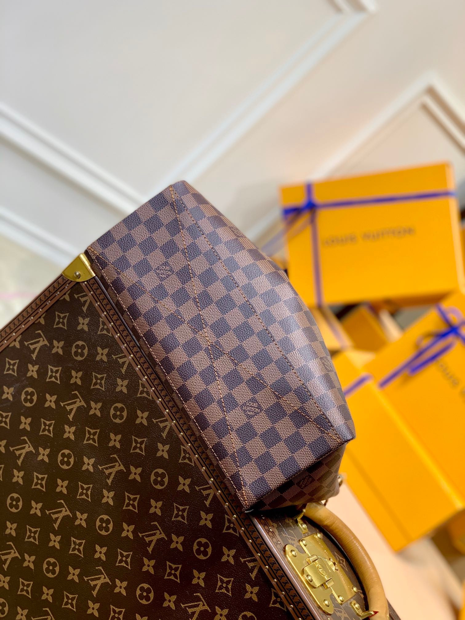 LV Boétie MM N45283