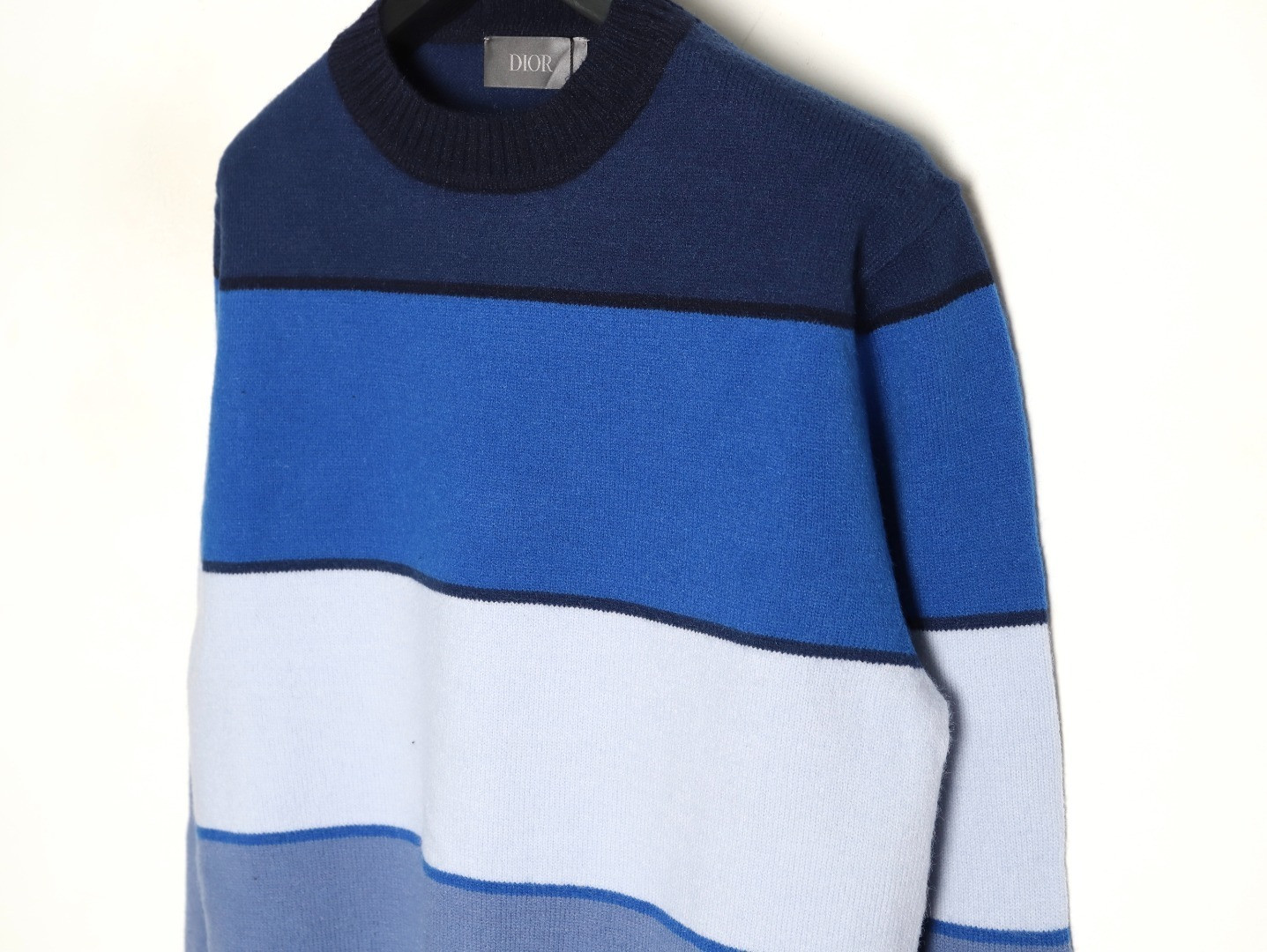 d*or cd Di*m*nd sweaters