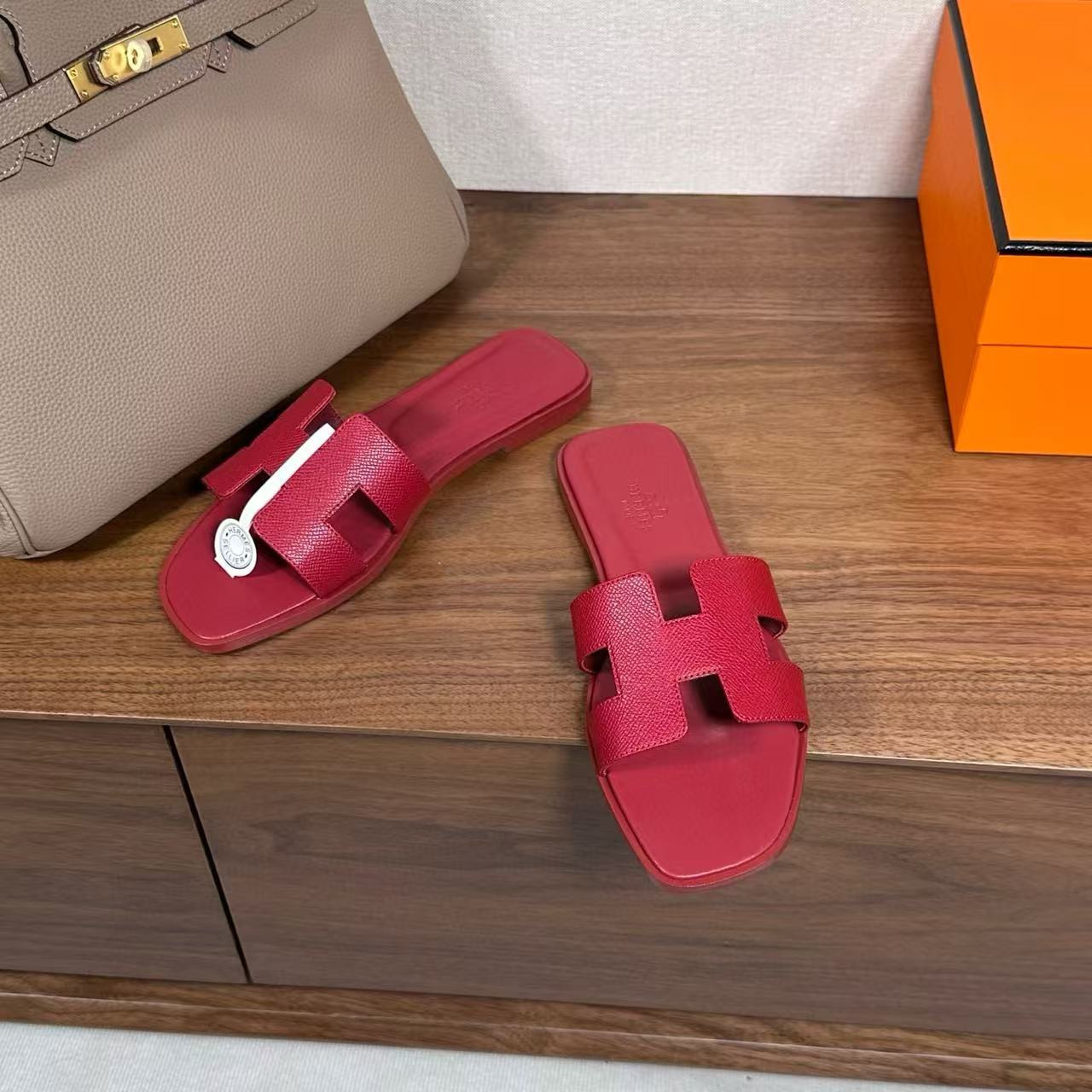 ua H**me5 oran sandal