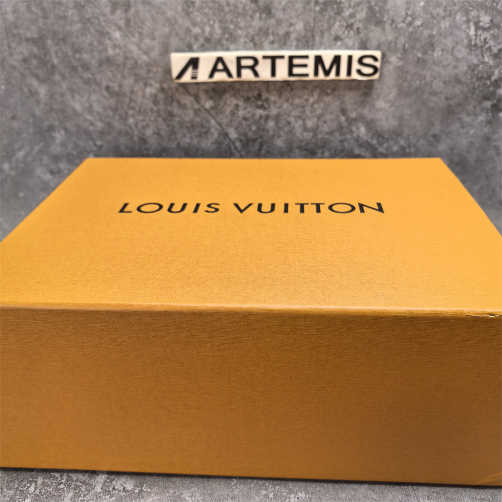 UA LV Trainer Sneaker