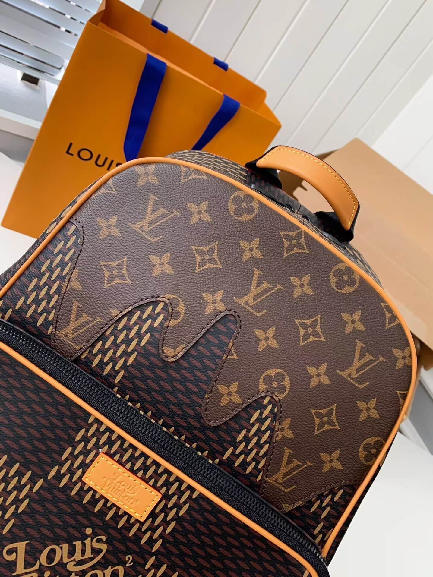 LV NIGO CAMPUS BACKPACK N40380 30×39×13cm