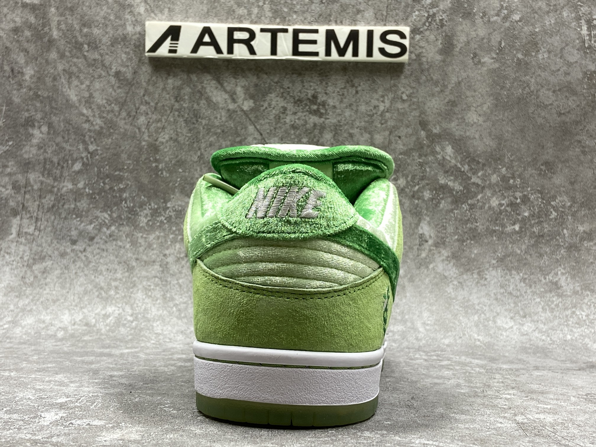 Nike SB Dunk Low StrangeLove Skateboards Green (Customization Version )