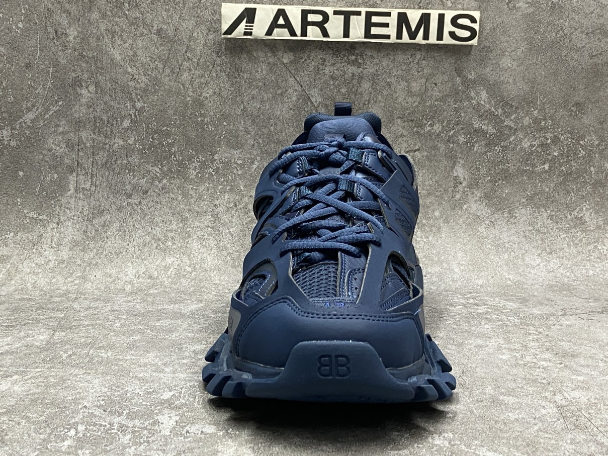 Balenciga Track Blue Pearl