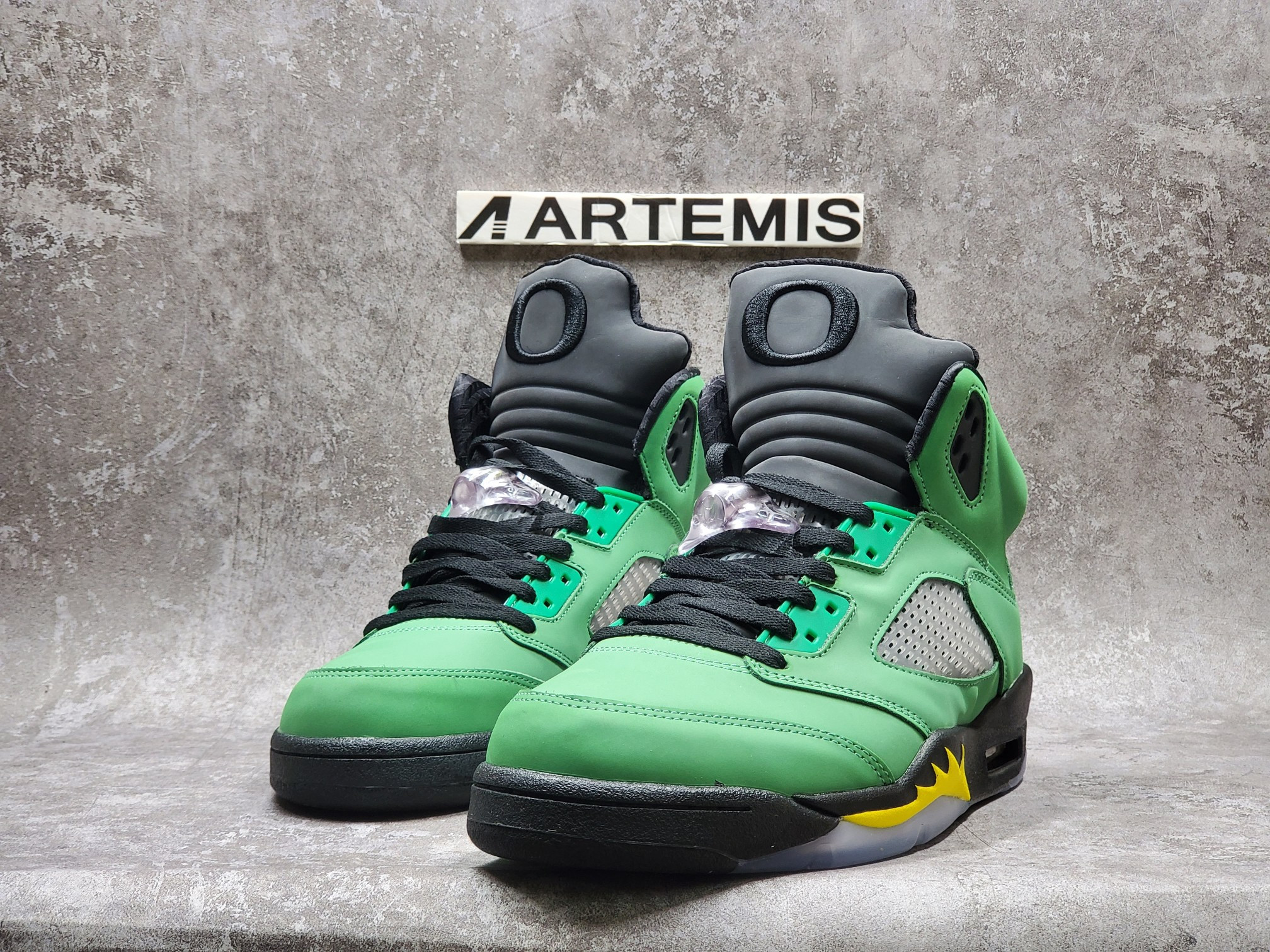 Air Jordan 5 Retro Oregon Ducks