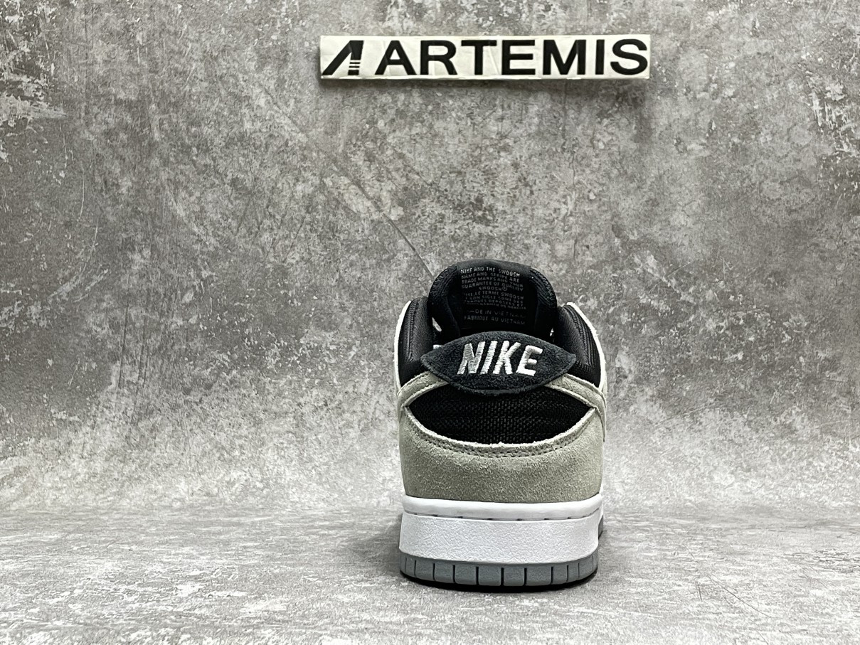Nike Sb Zoom Dunk Low Pro Black/Wolf Grey-White-White