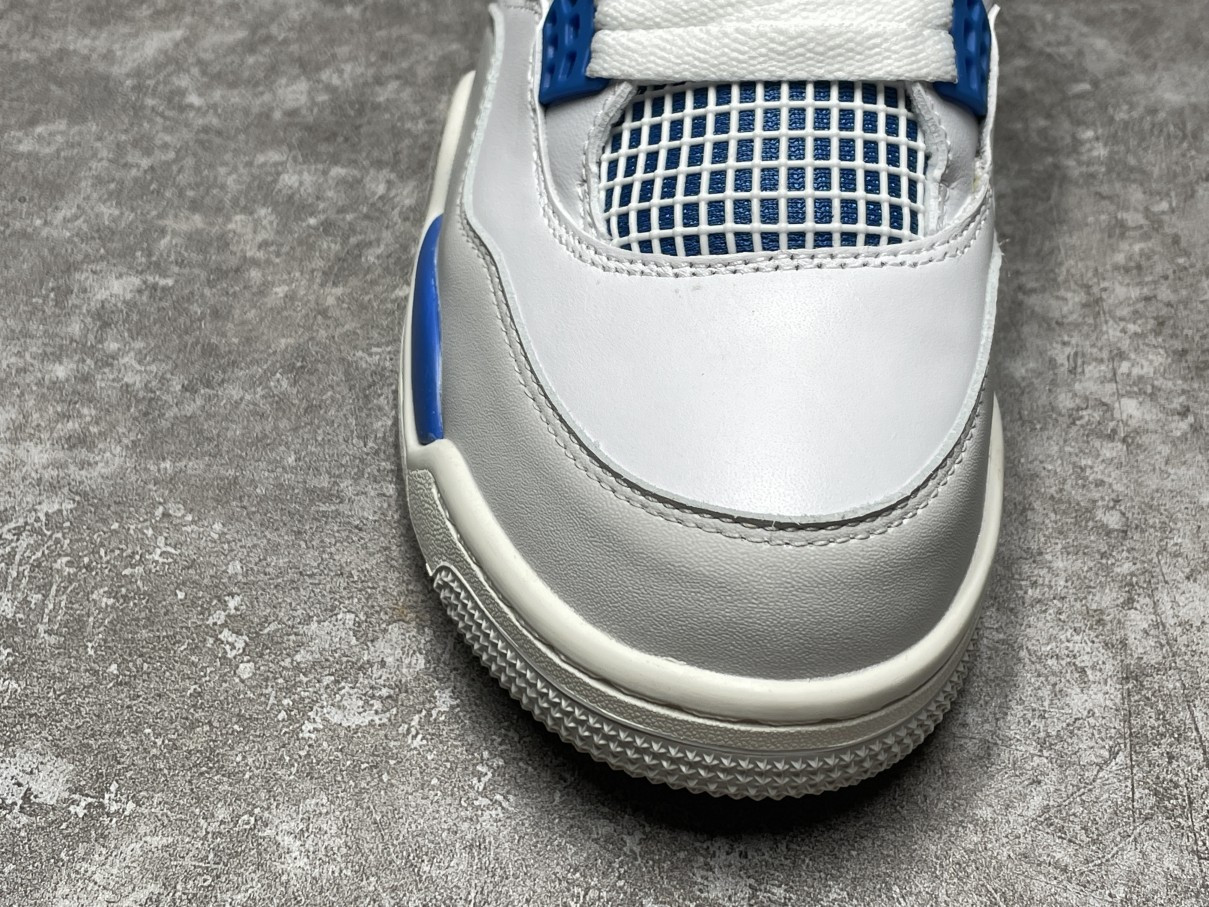 Air Jordan 4 Retro Military Blue