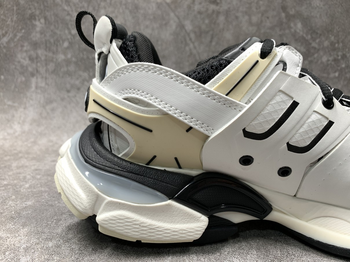 Balenciga Track Sneaker White Black