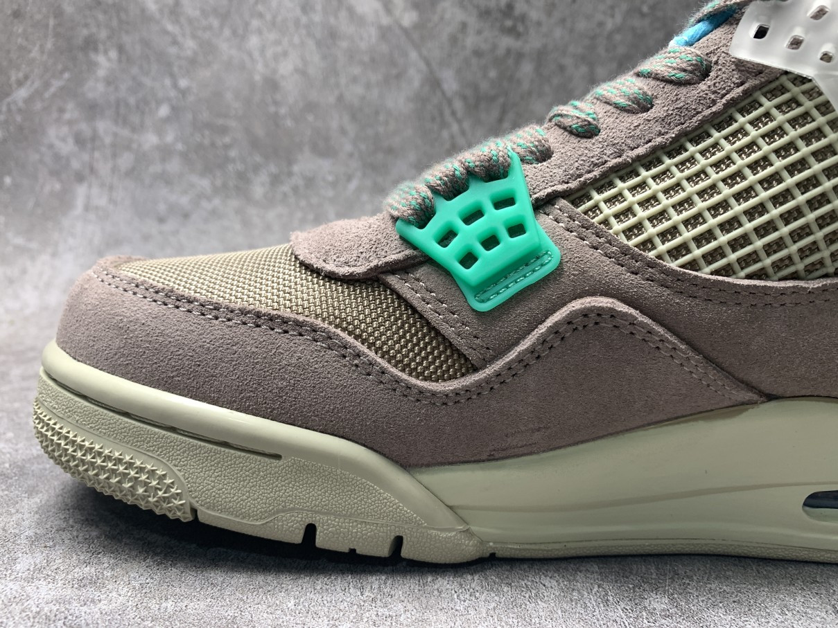 Air Jordan 4 x Union Taupe Haze