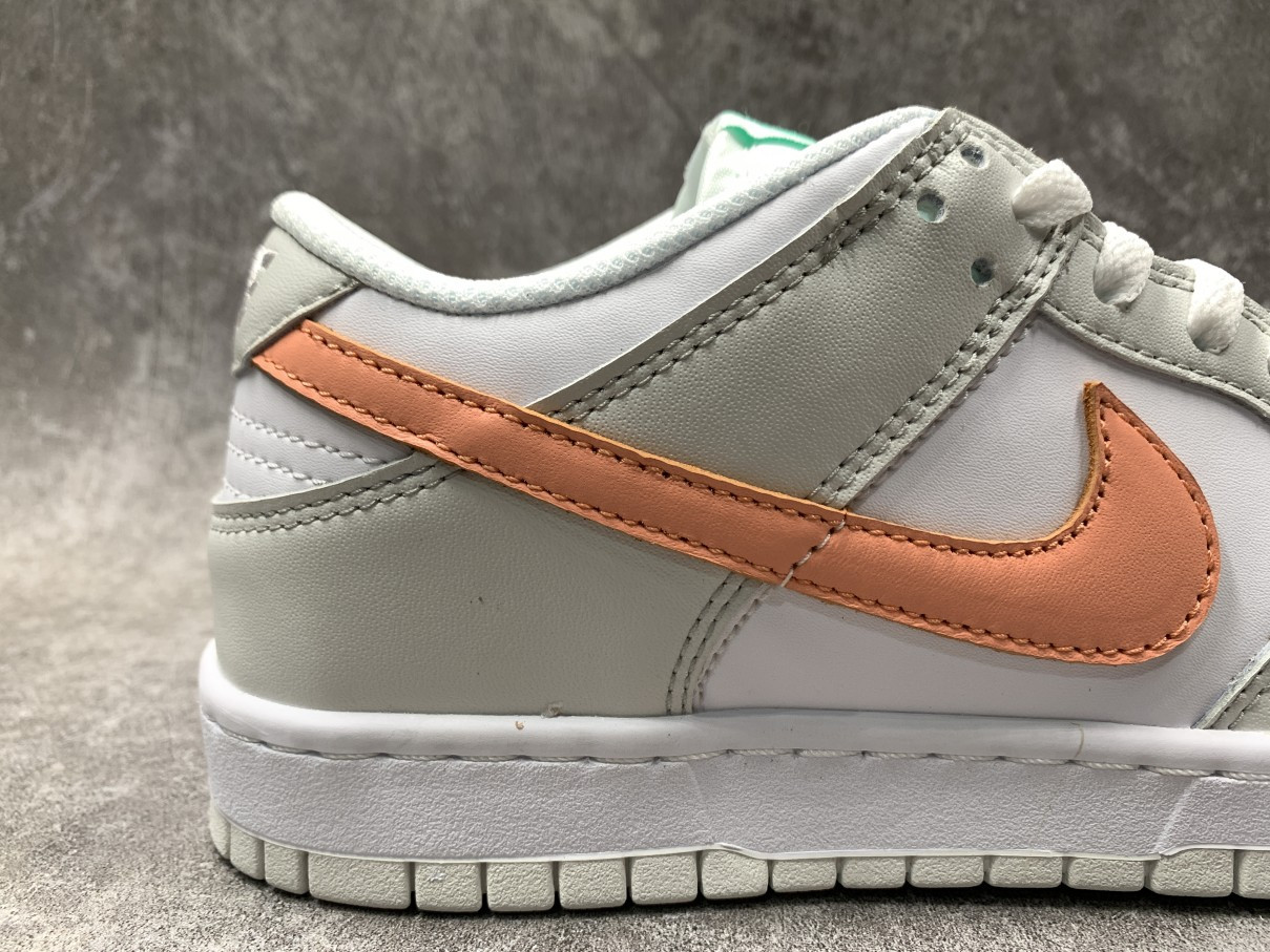 Nike Dunk Low Tropical Twist