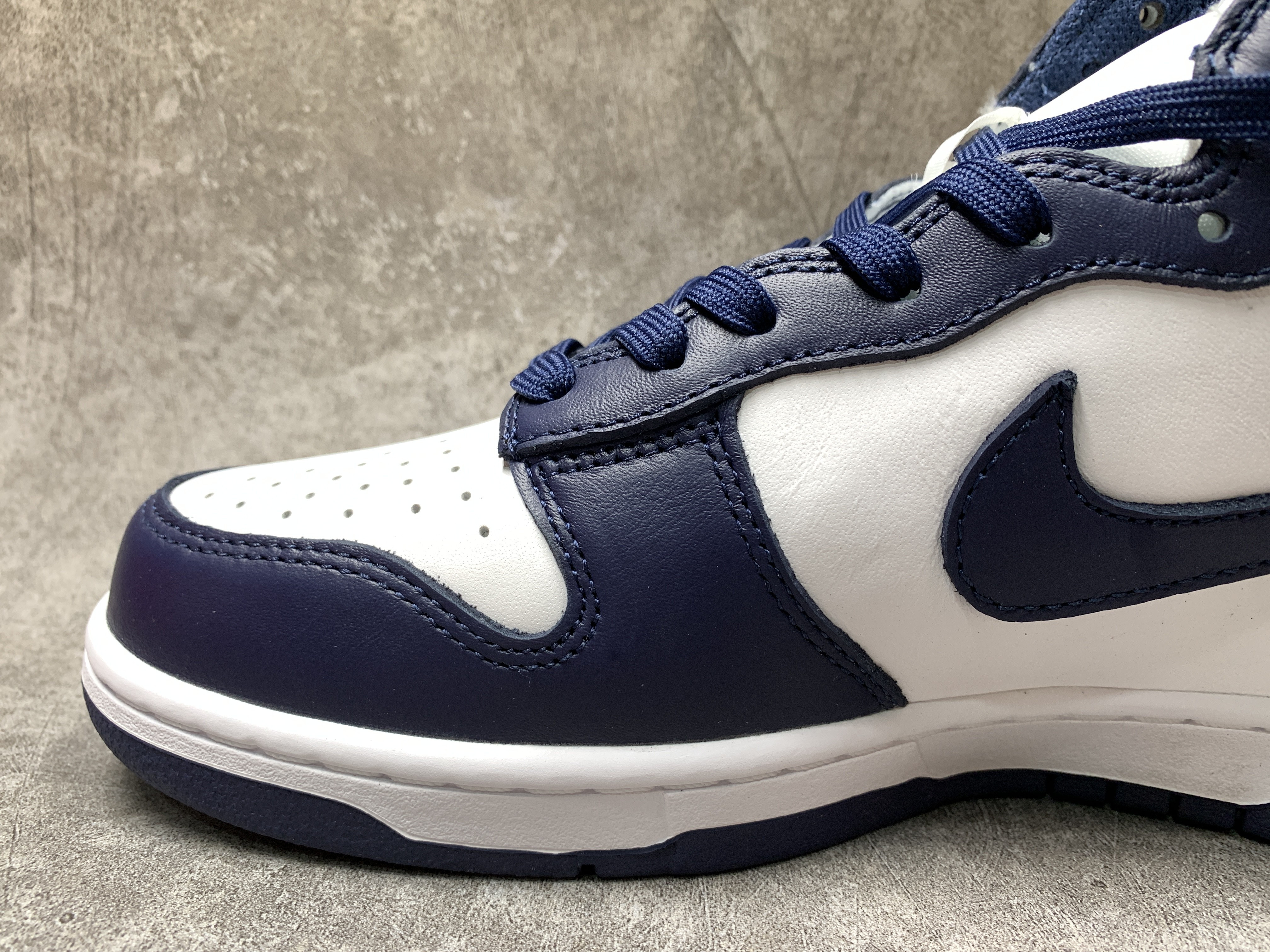 Nike Dunk High Midnight Navy