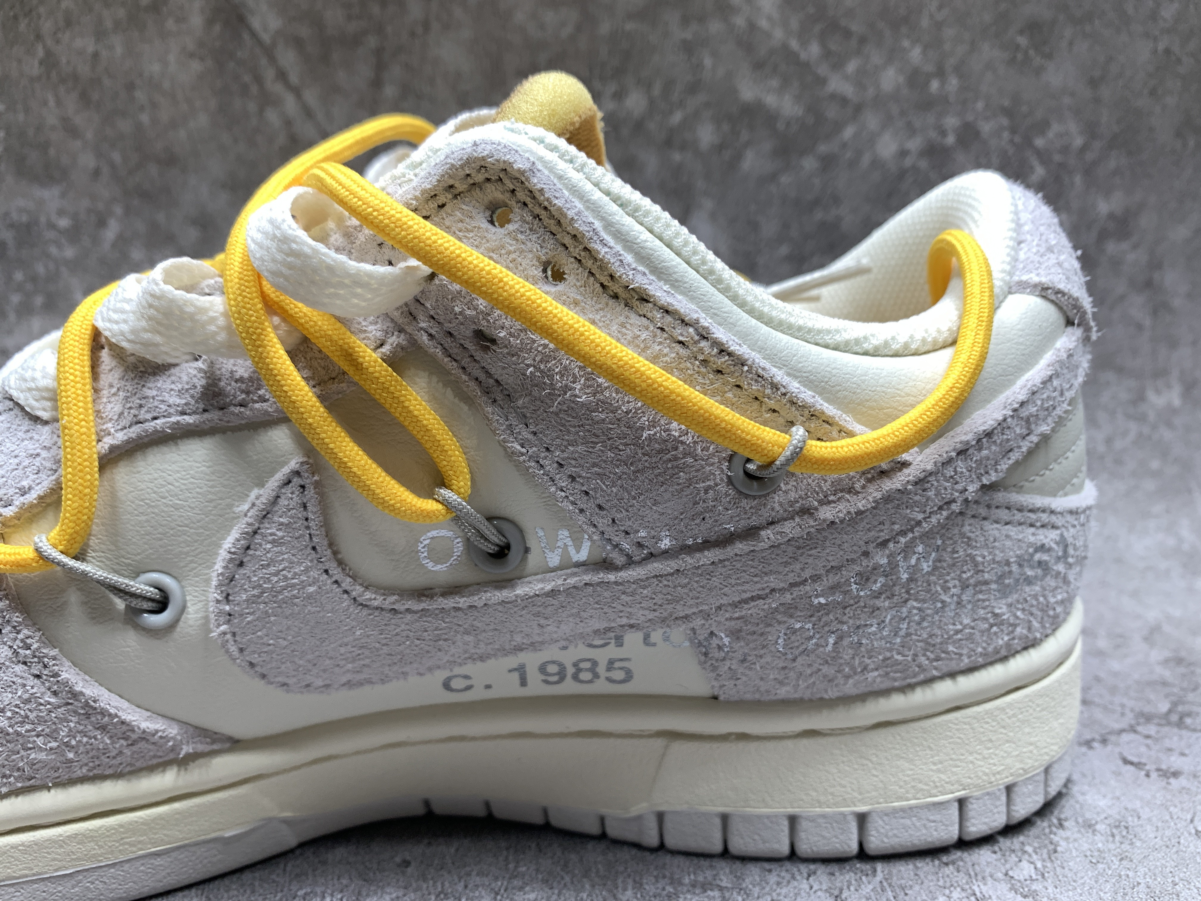 Off-White x Dunk Low Lot 39 of 50