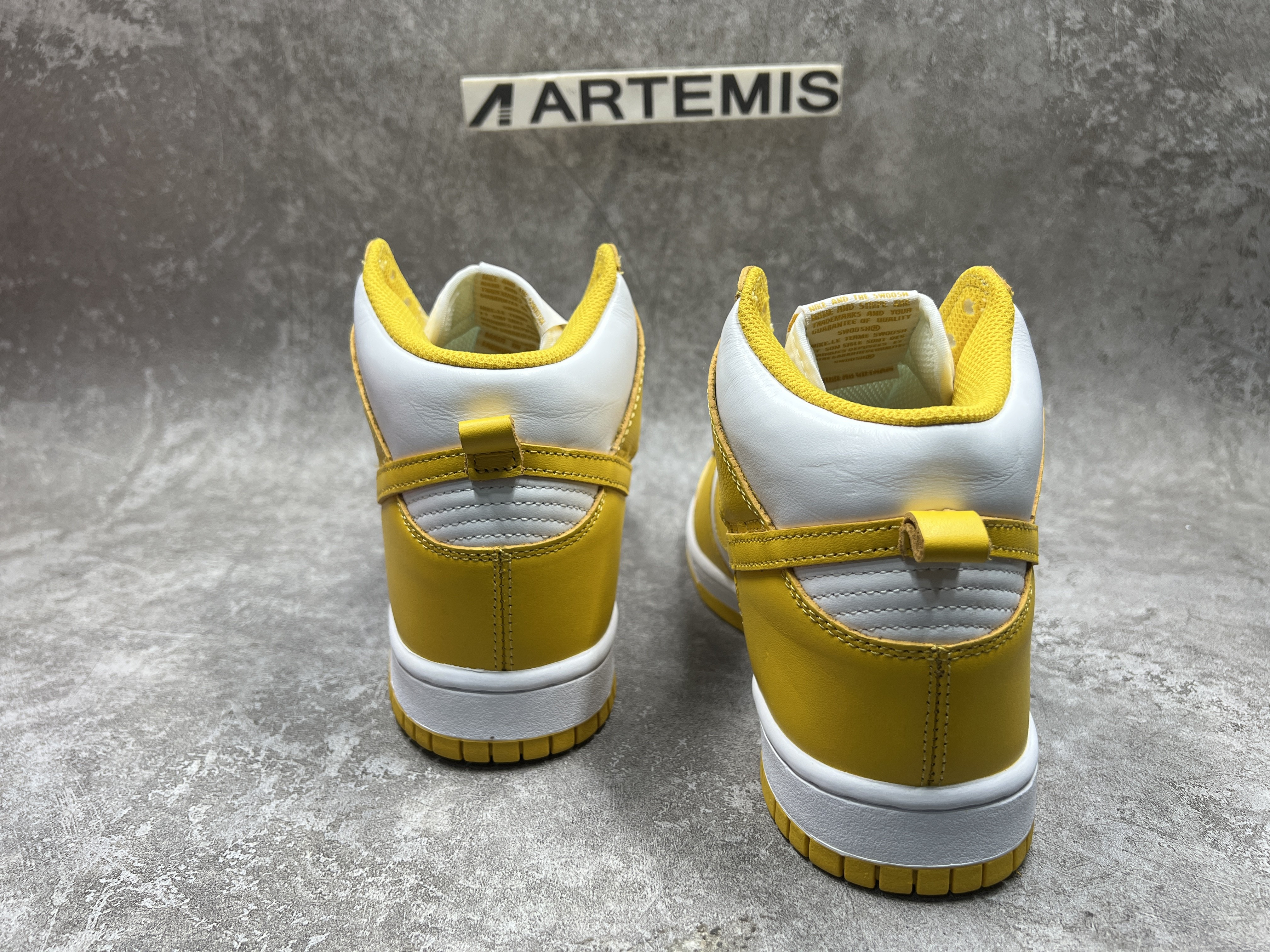 Nike Dunk High Dark Sulfur