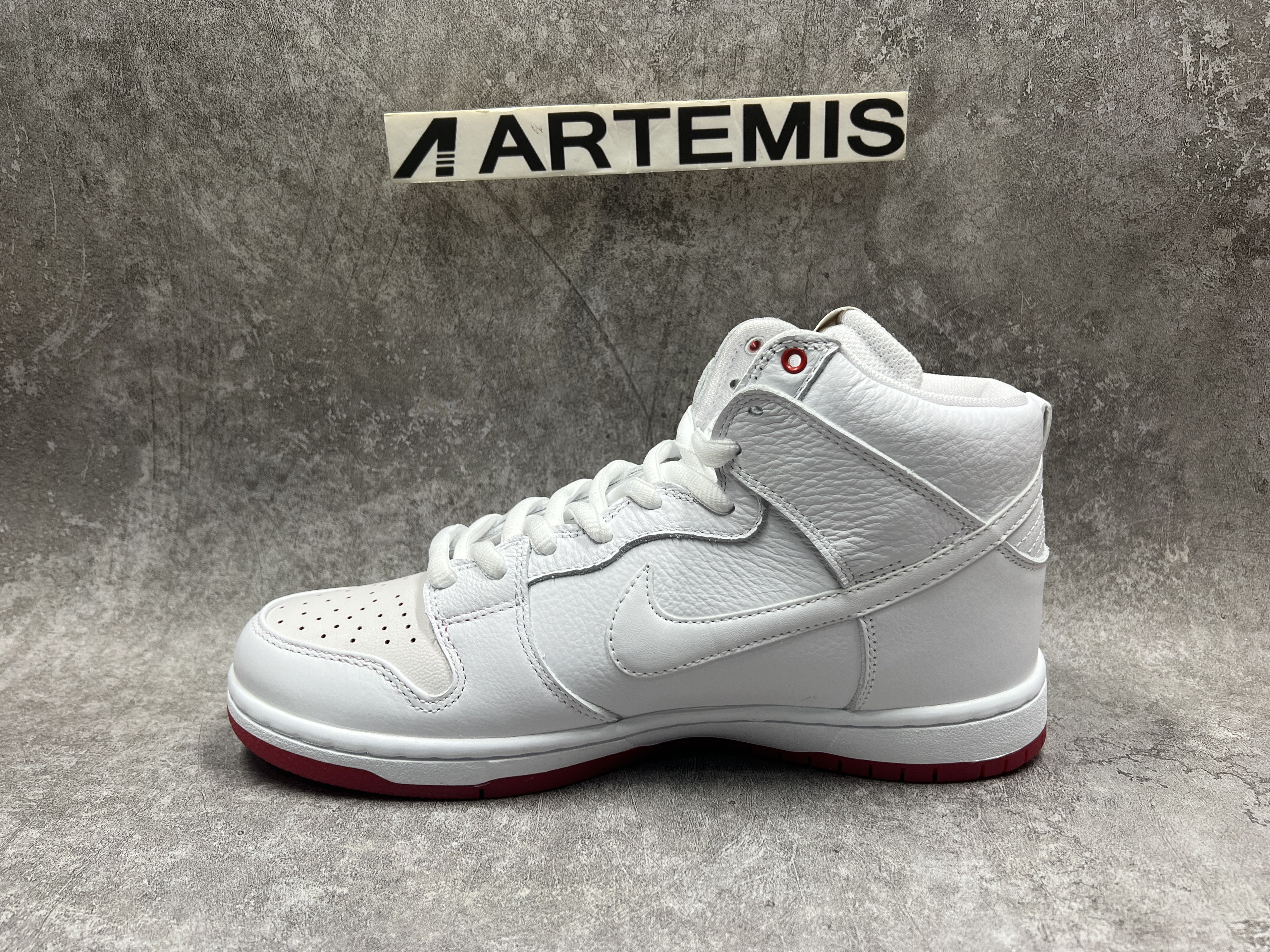 Nike SB Dunk High Kevin Bradley