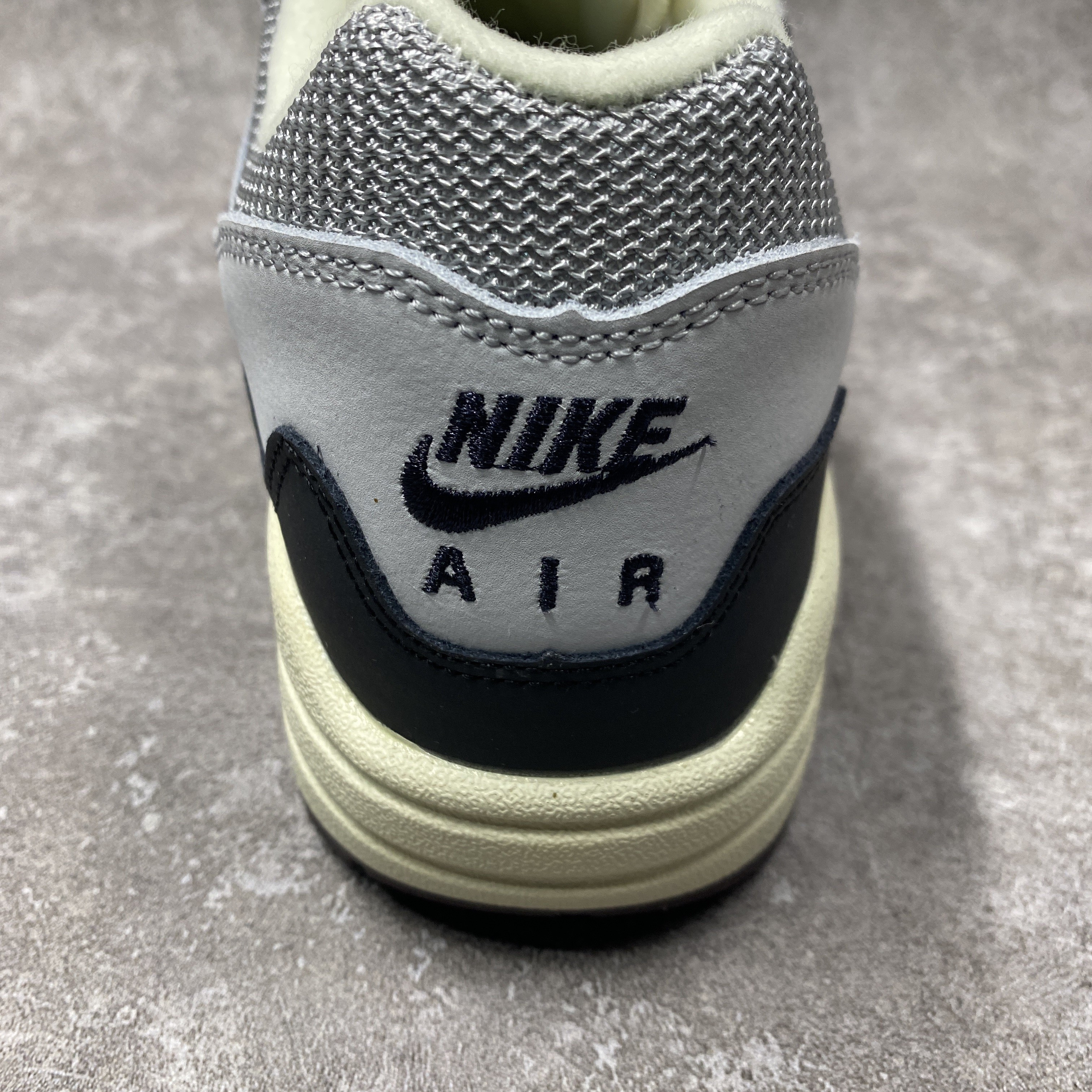Nike Air Max 1 x Patta White Grey