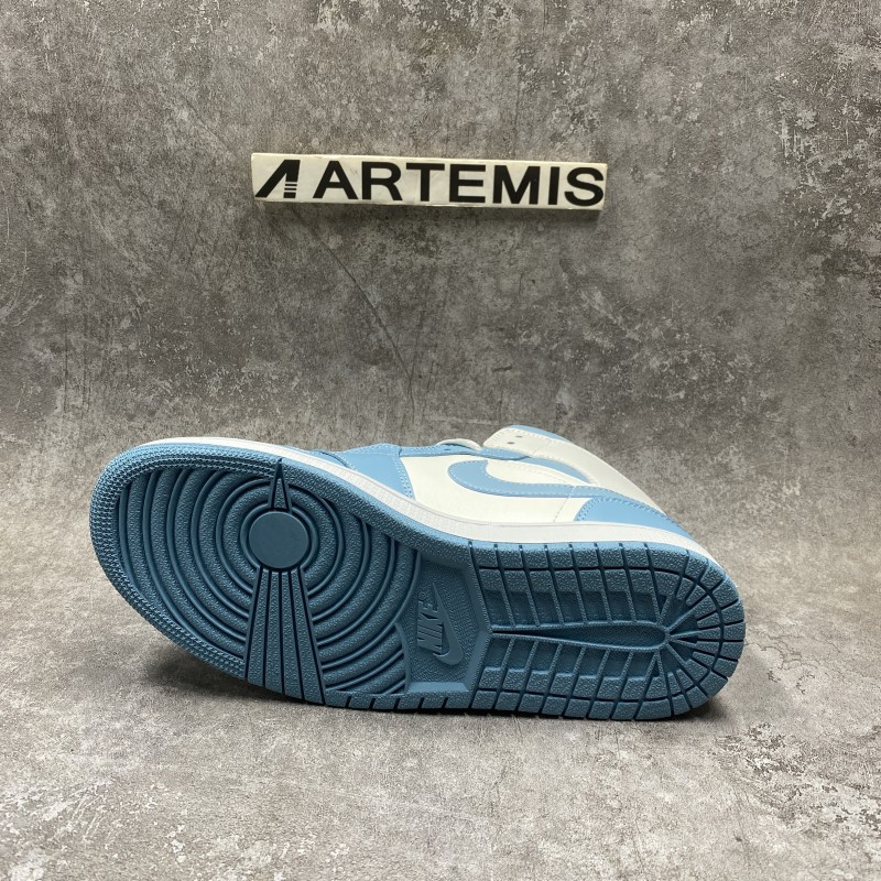 Air Jordan 1 Mid UNC (2022)