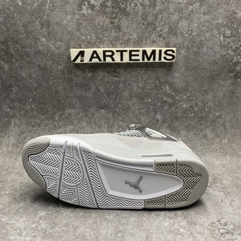 Air Jordan 4 Retro Frozen Moments
