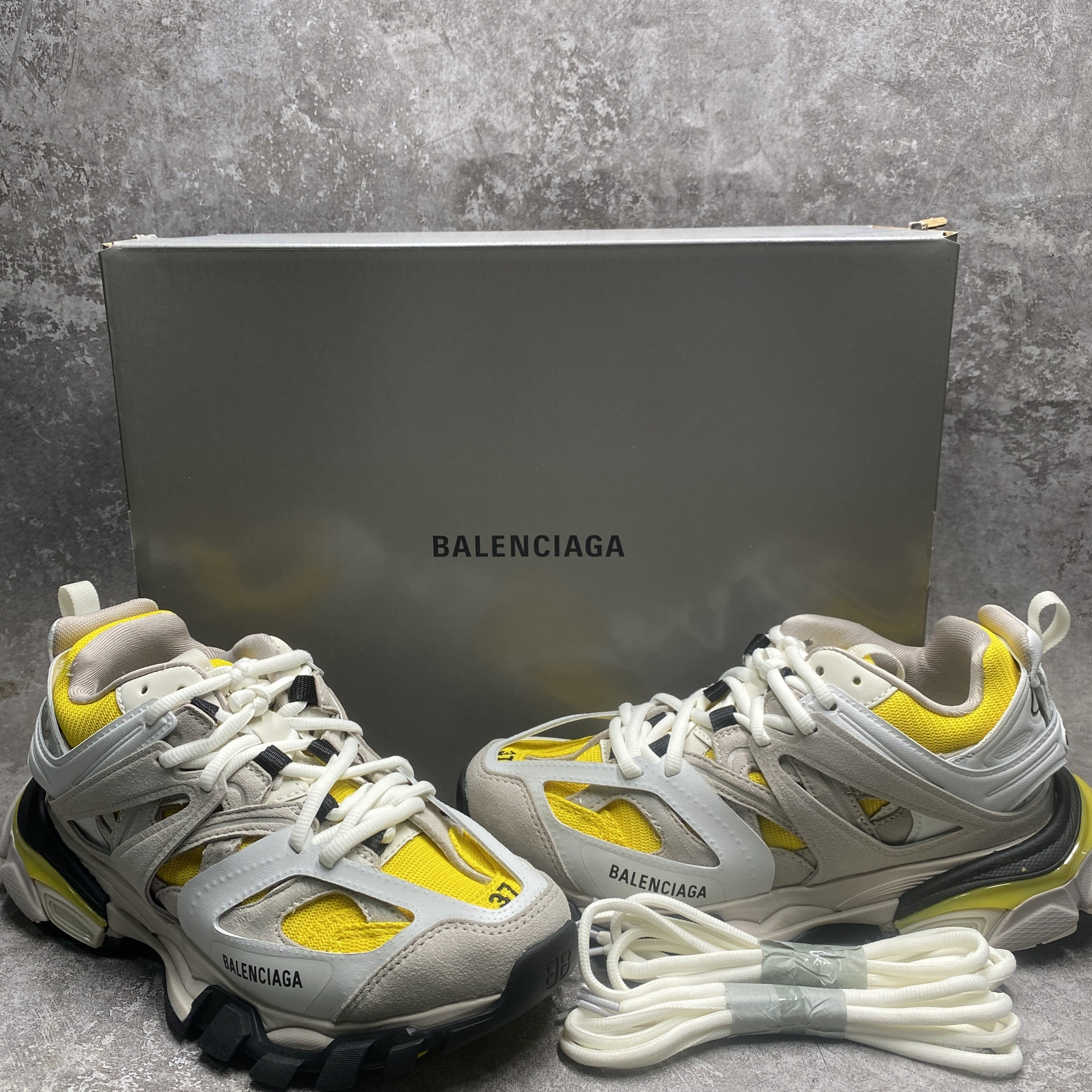 Balenciga Track Sneaker in Yellow