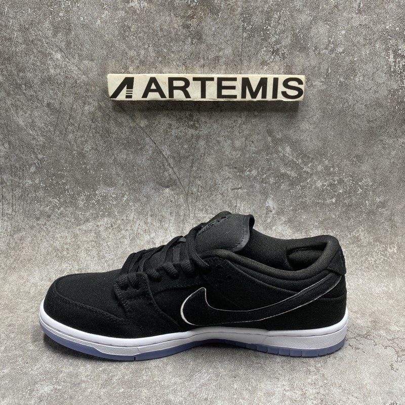 Nike SB Dunk Low Black White