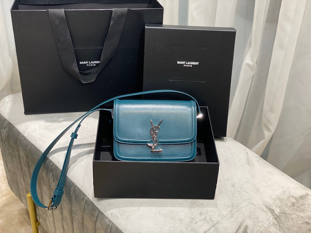 Sa**t Lau*nt y*l solferino box bag 19cm