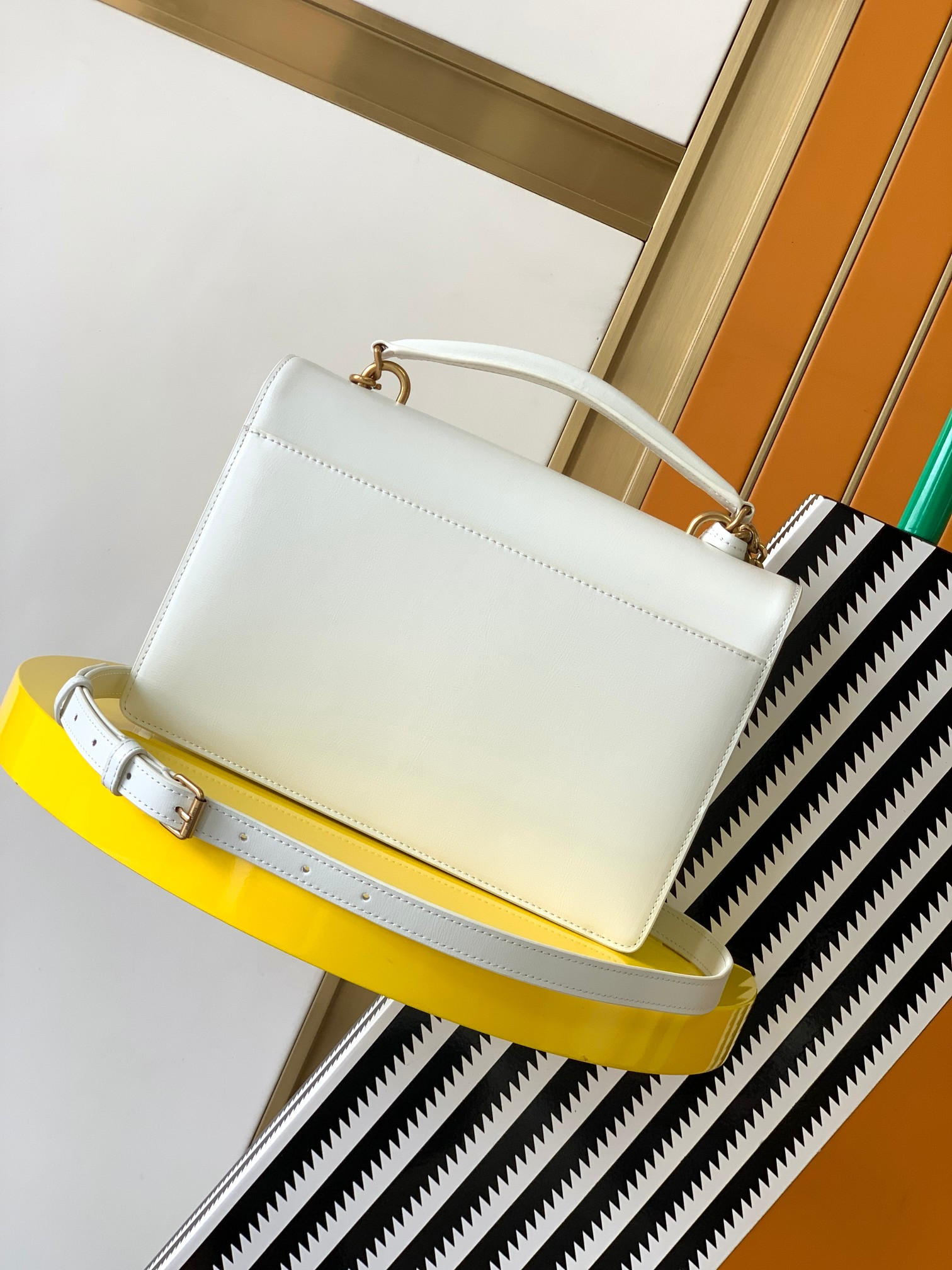 Y*L sunset large in smooth leather white 10.6 x 7 x 3.1 inches