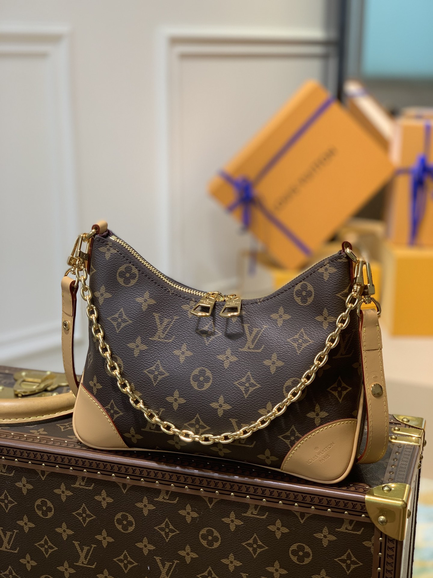 LV M45832 Boulogne 11.4 x 6.3 x 3.7 inches
