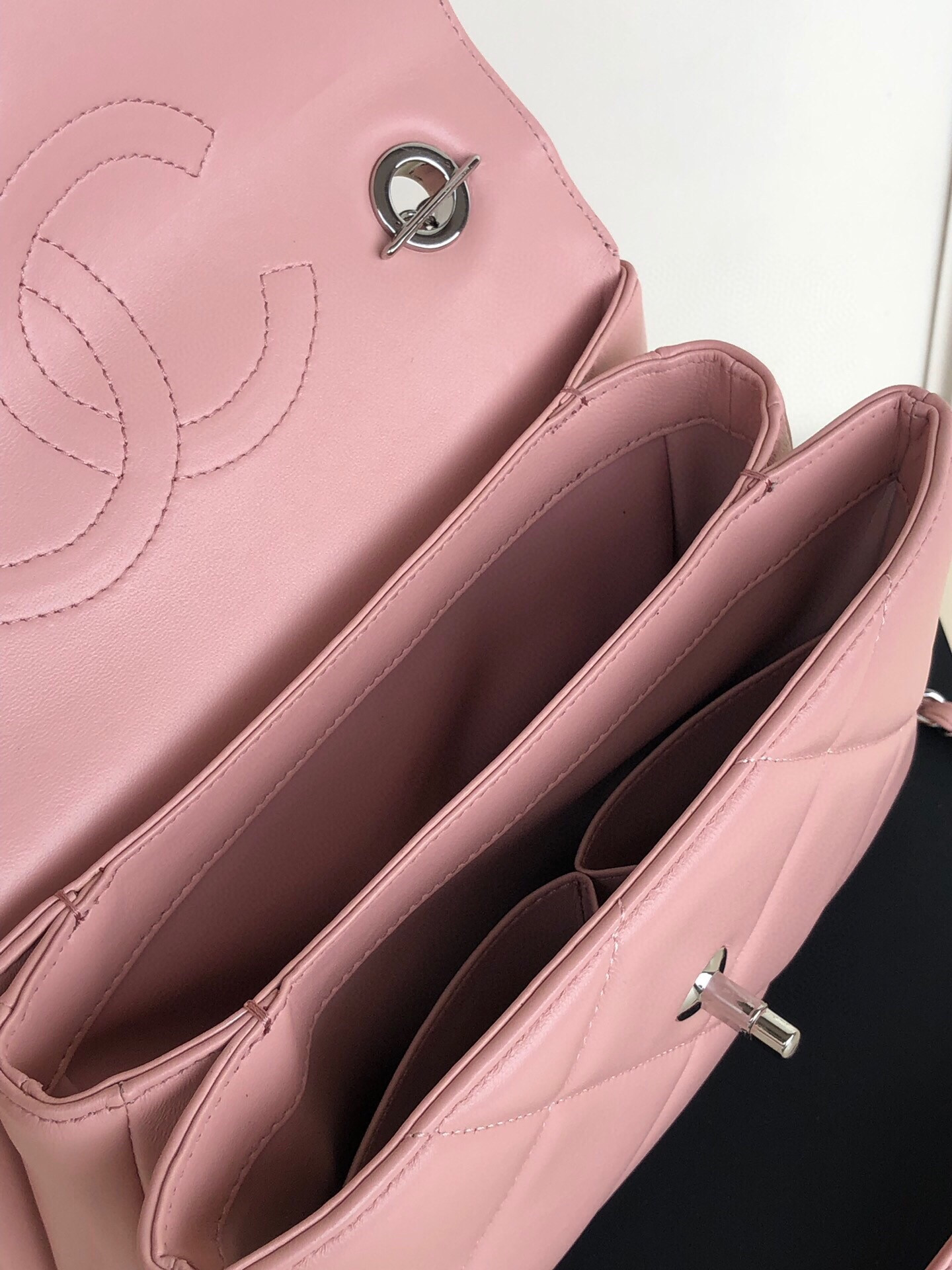 Ch*el flap bag with top handle 6.6 × 9.8 × 4.7 in