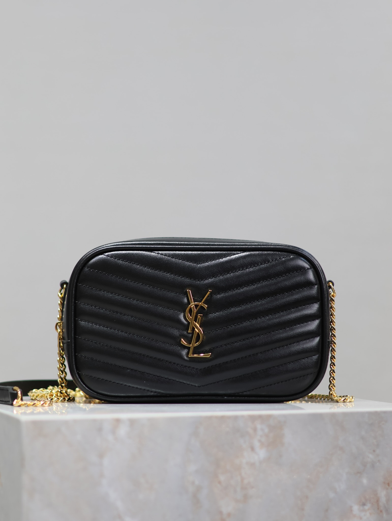 Y*L mini lou in quilted leather 7.5 x 4.1 x 2 inches