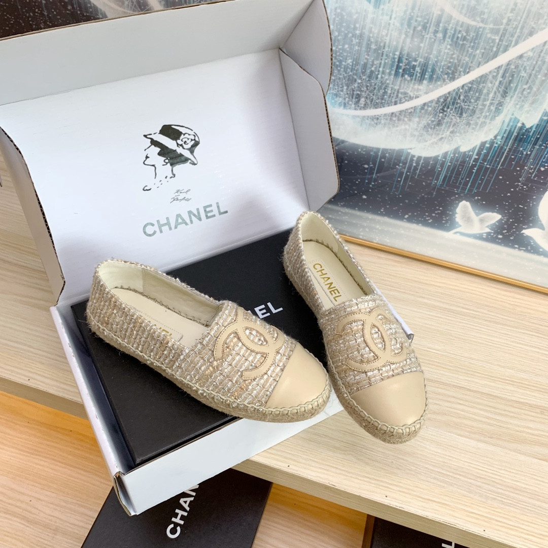 ua Ch*el espadrilles