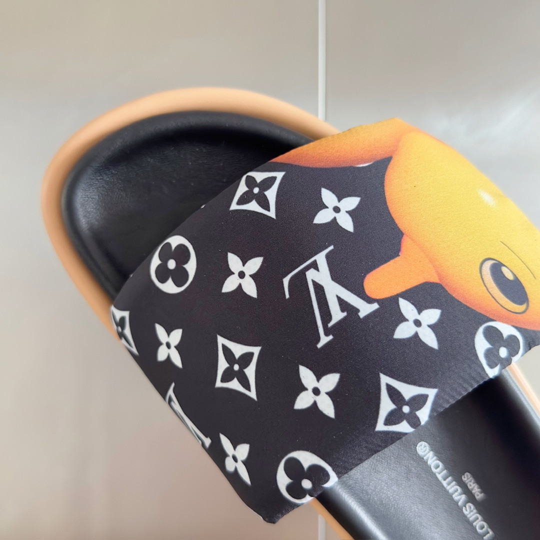 LV Pool Pillow Flat Comfort Mule