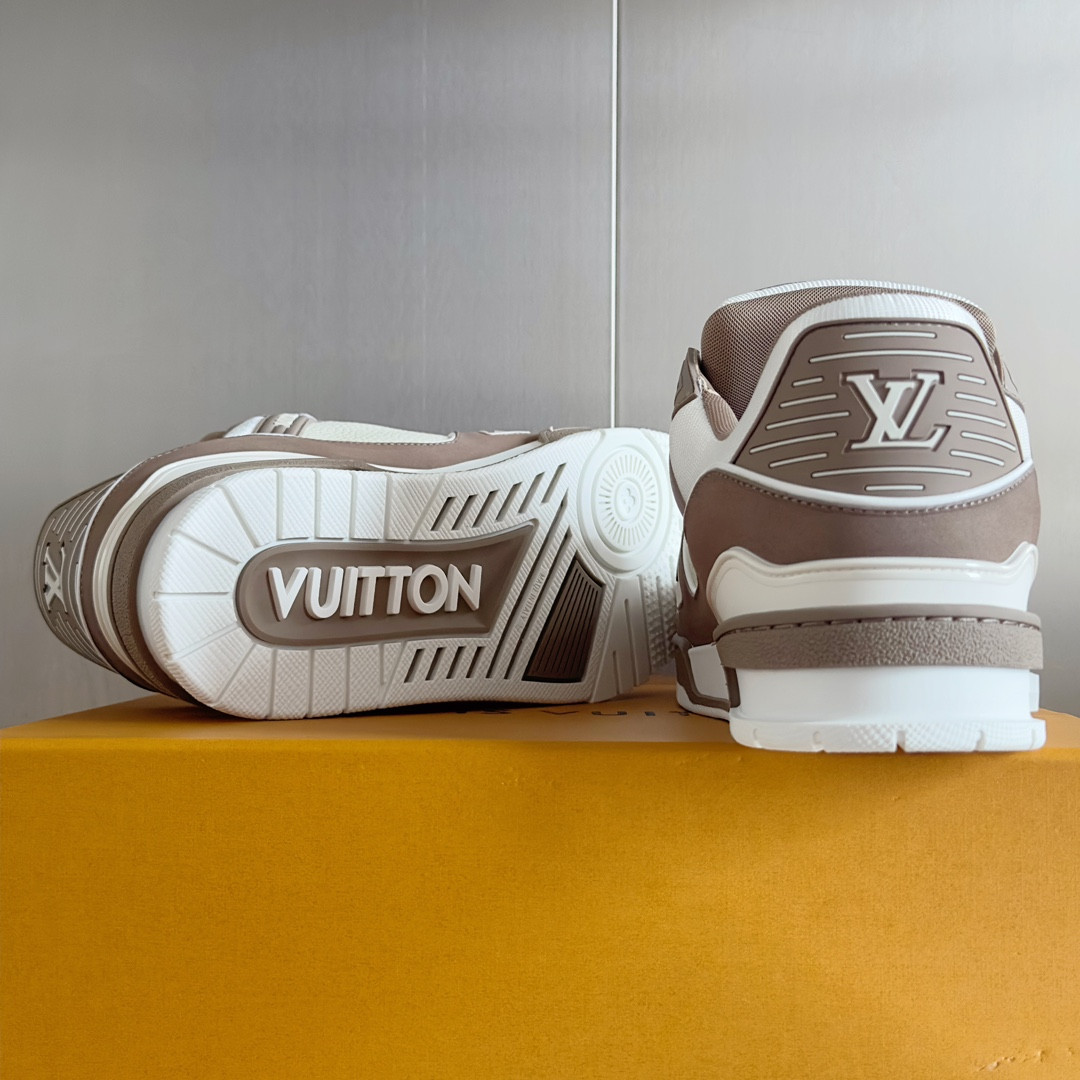 UA LV Trainer Sneaker