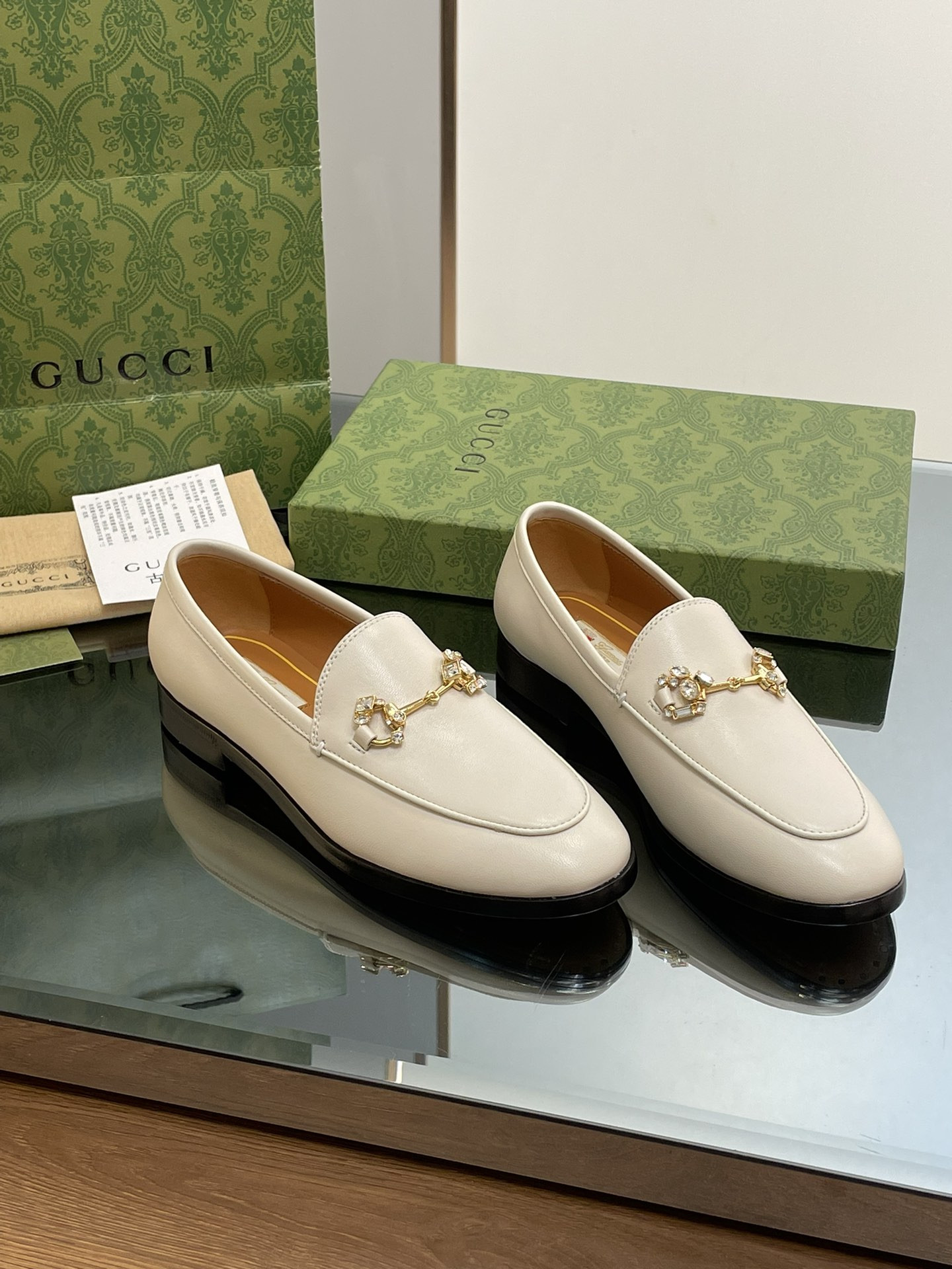 ua G*u*i horsebit loafer