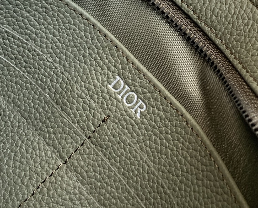 D*or a5 triangle pouch 27 x 19.5 x 6 cm