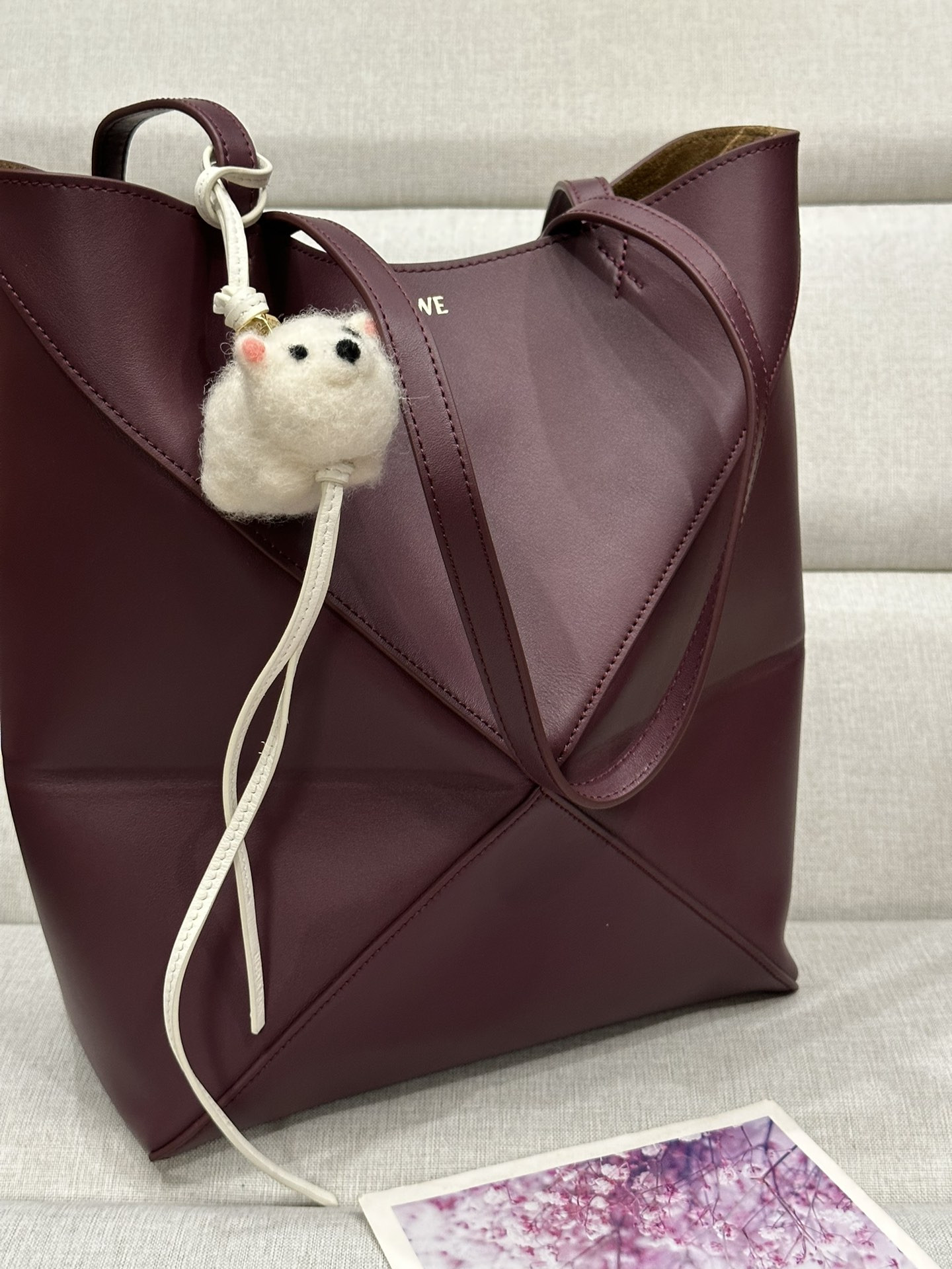 L0ew* medium puzzle fold tote in shiny calfskin 25.5x14.5x31.5cm