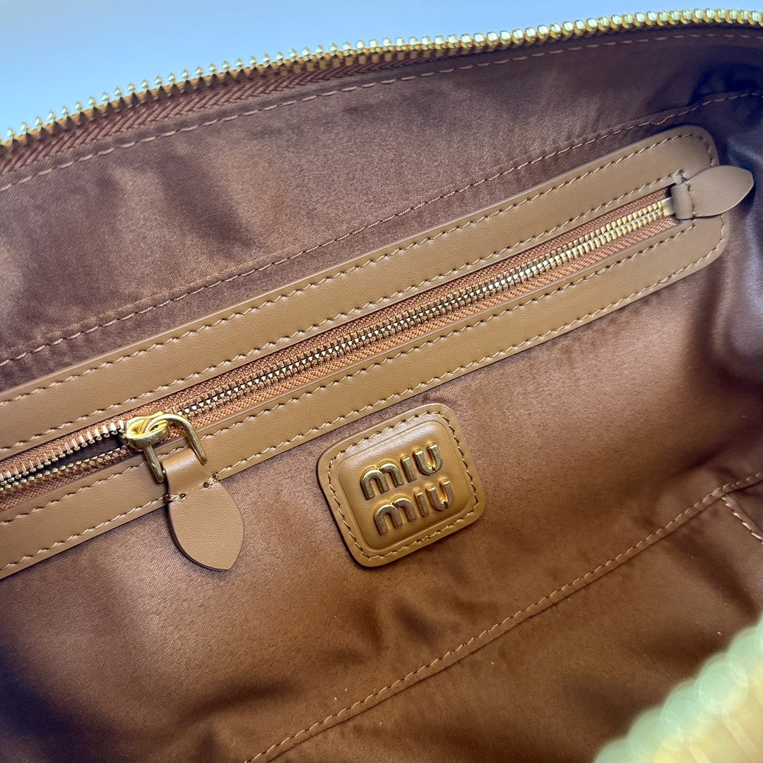 Miu Miu Arcadie leather bag 12x27x9cm