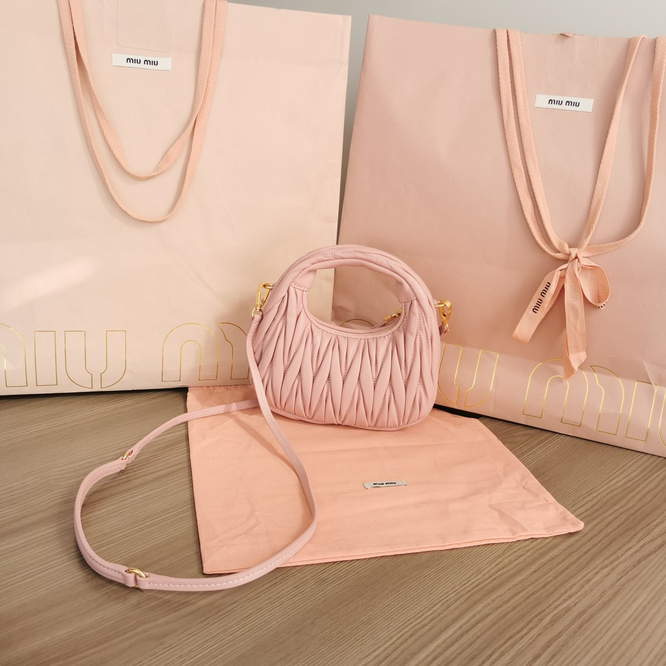 Miu Miu Wander matelassé nappa leather hobo mini-bag 14x17.5x5.5cm