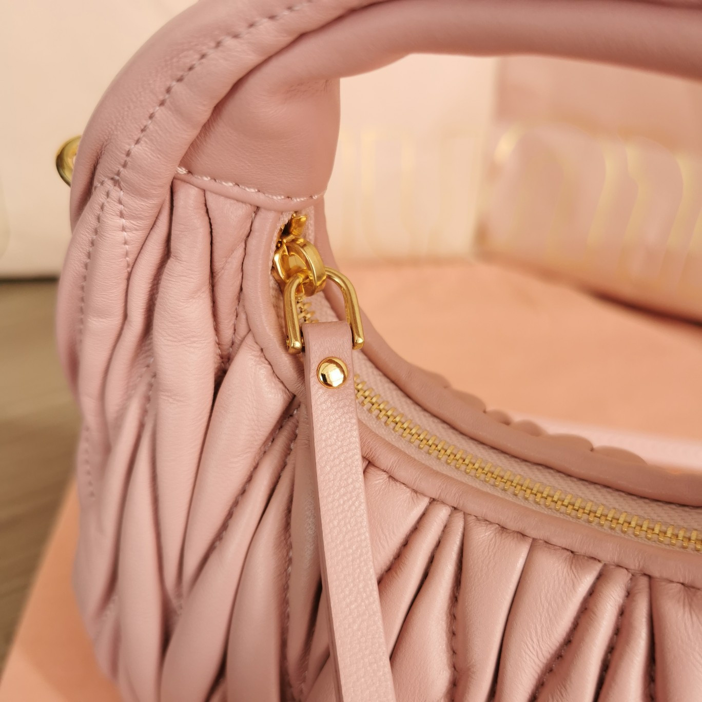 Miu Miu Wander matelassé nappa leather hobo mini-bag 14x17.5x5.5cm