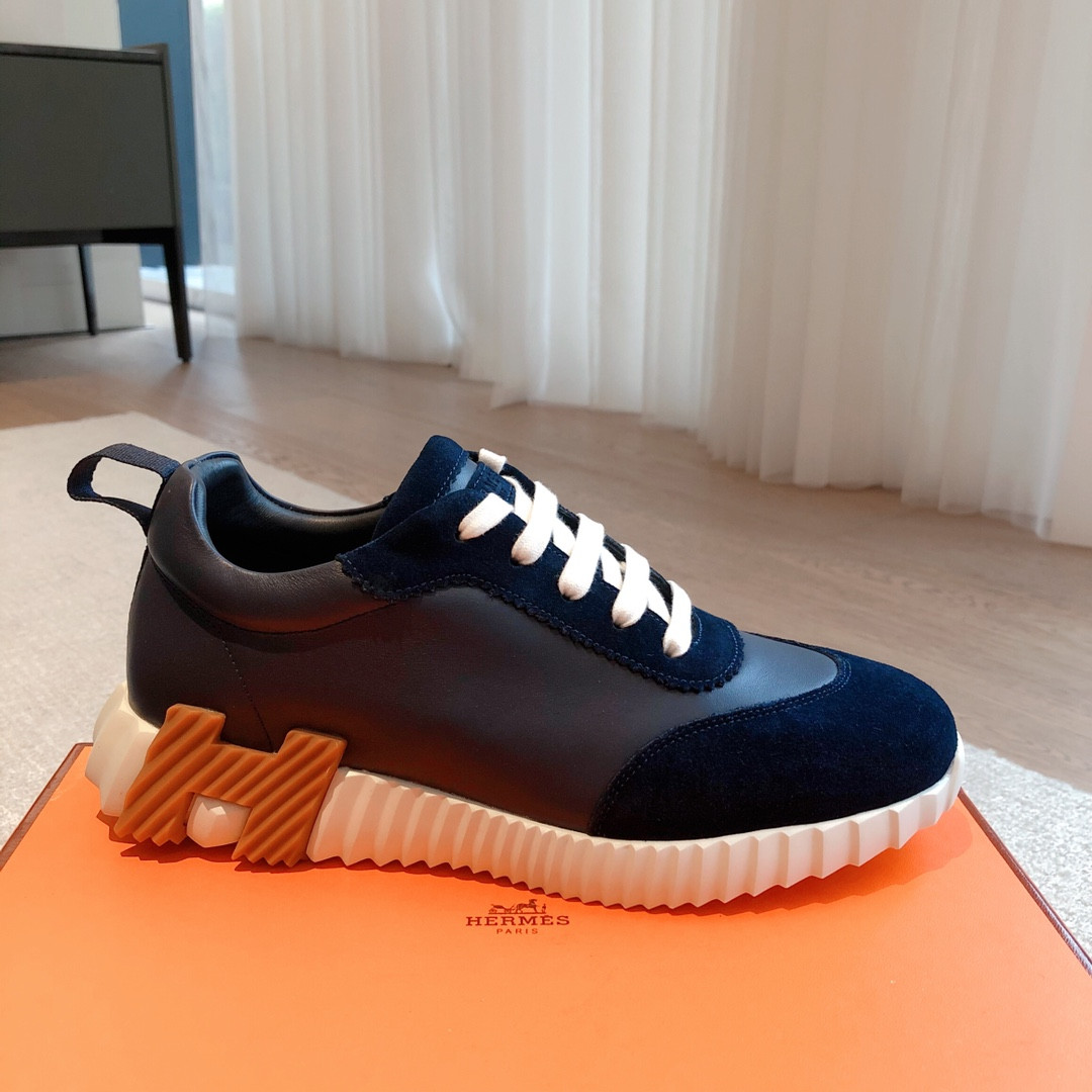 ua H**me5 bouncing sneaker