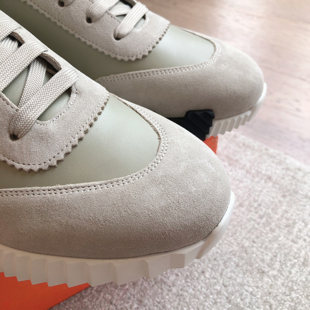 ua H**me5 bouncing sneaker