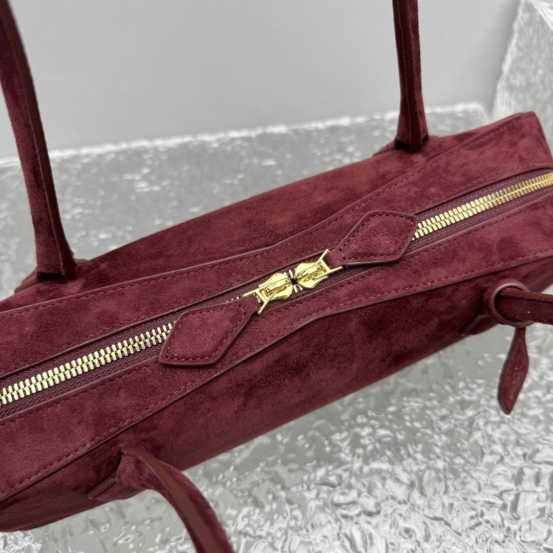ALAÏA LE TECKEL MEDIUM BAG 33x11x10cm