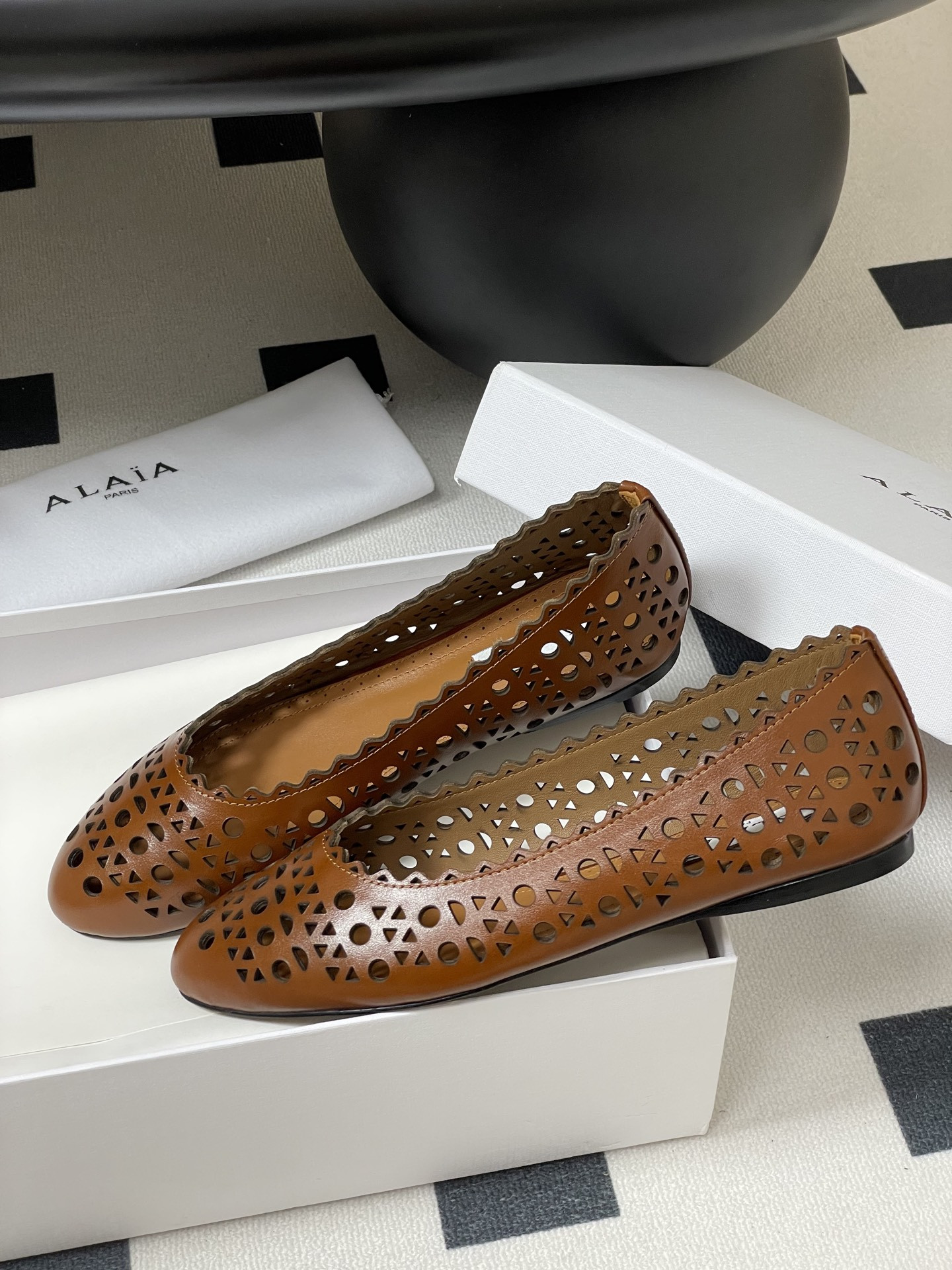 UA Alaïa Laser-cut Leather Ballet Flats(Customized Size 7-10 days production time)