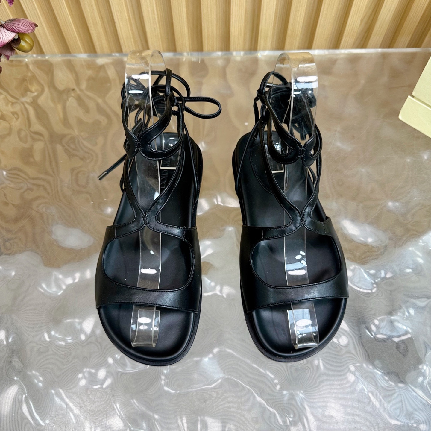 ua Ji*y Ch* sandals