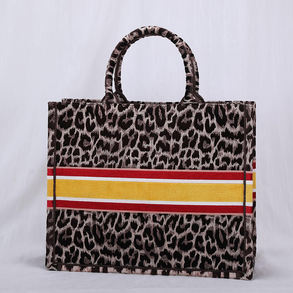 large D*or book tote