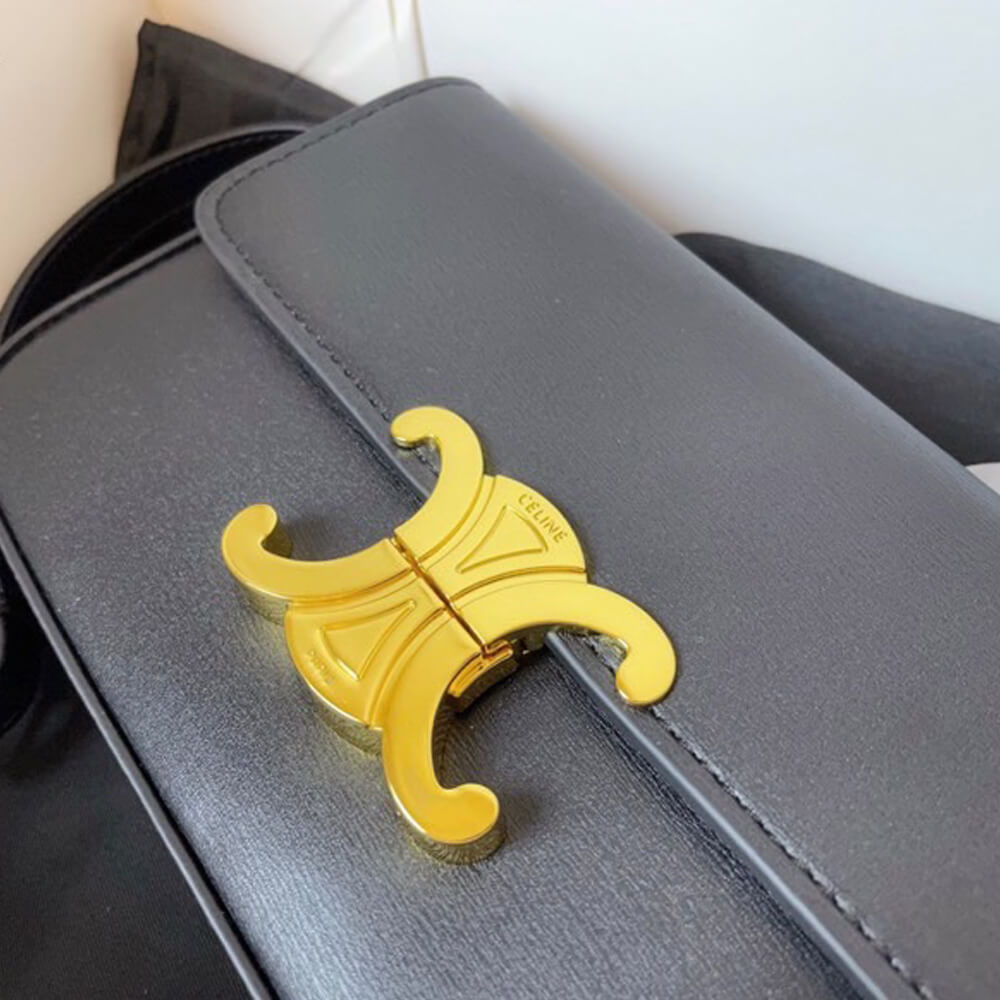 Ce**e triomphe shoulder bag