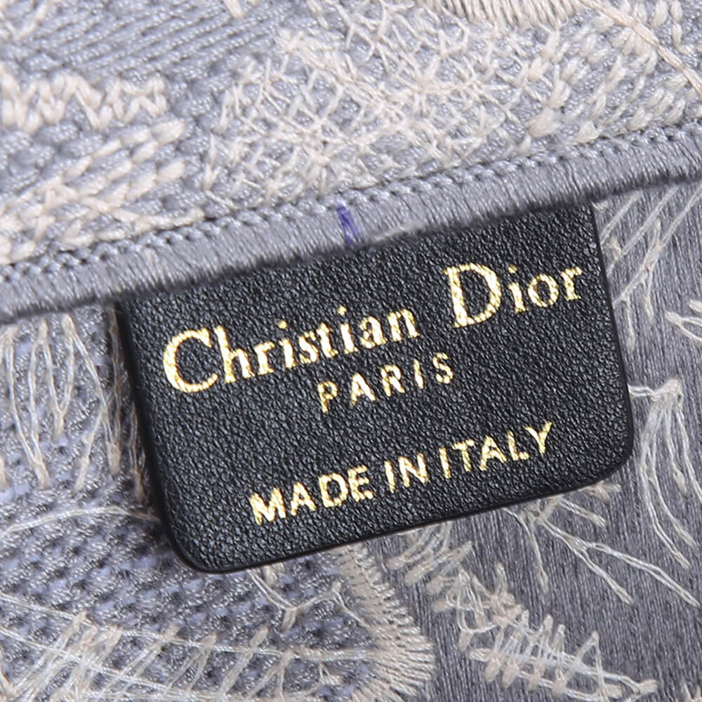large D*or book tote